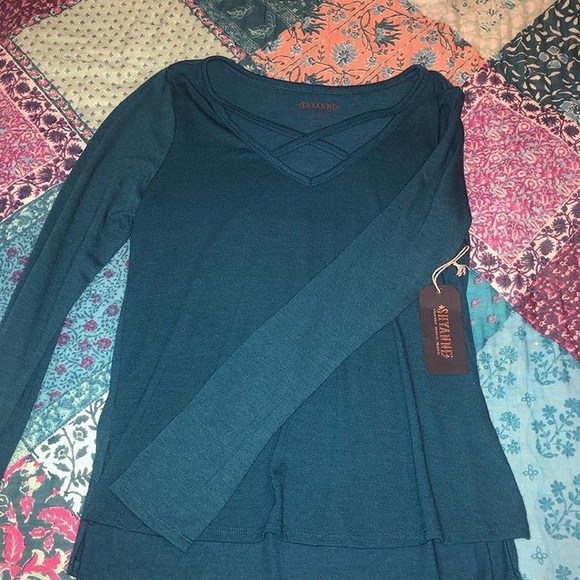 Shyanne Tops - NWT- Long sleeve Top